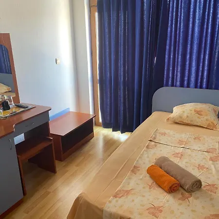 招待所 Atanasov 1 3*