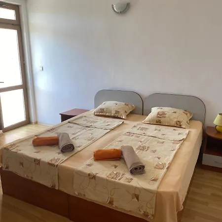 Atanasov 1 3* Πριμόρσκο